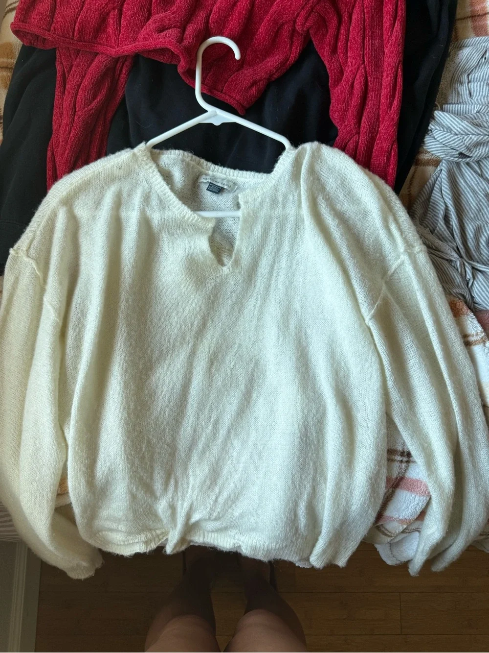American Eagle Outfitters Cream Keyhole Pullover Sweater